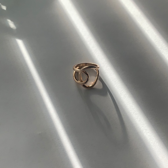 Gold ring - Picture 7 of 9